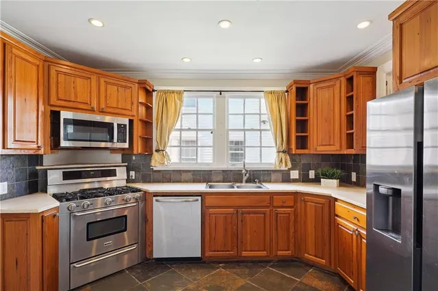 $2,850 | 3115 Nashville Avenue, New Orleans, LA 70125