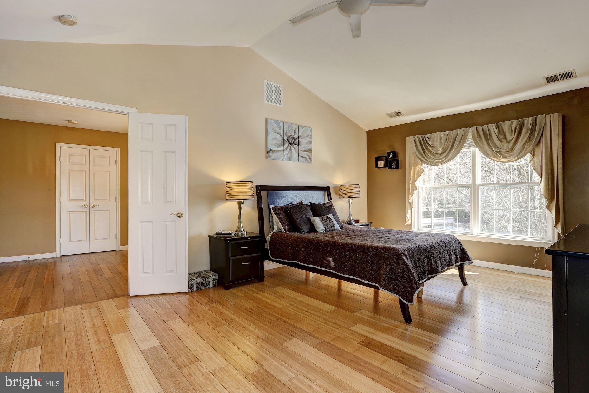 6413 Ripe Apple Lane Columbia, MD 21044 - Photo 16 of 36 Master Suite