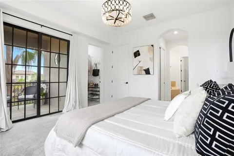 $749,900 | 4815 Yacht Club Drive, Unit 105, Tampa, FL 33616