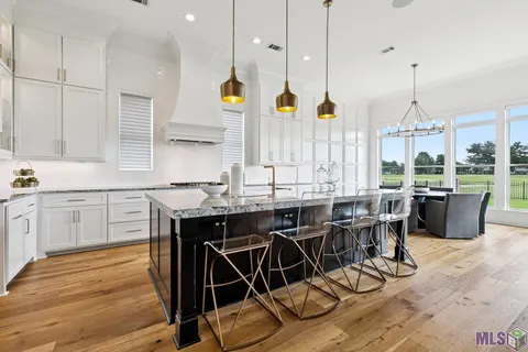 $600,000 | 6070 Royal Palms Drive, Gonzales, LA 70737