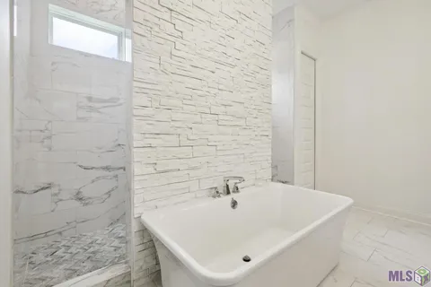 $600,000 | 6070 Royal Palms Drive, Gonzales, LA 70737