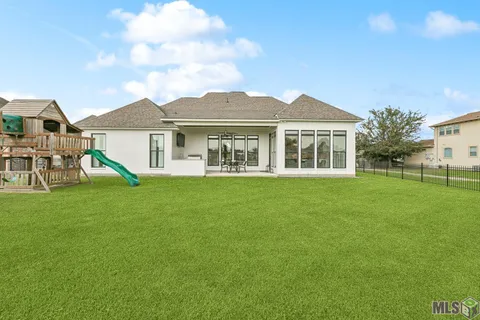$600,000 | 6070 Royal Palms Drive, Gonzales, LA 70737