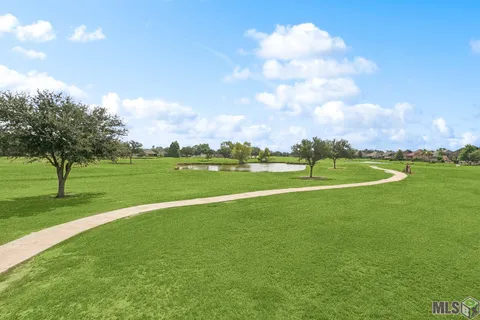 $600,000 | 6070 Royal Palms Drive, Gonzales, LA 70737