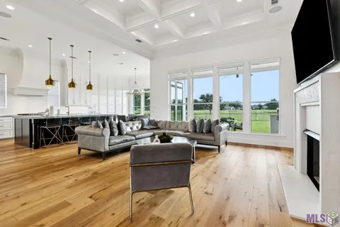 $600,000 | 6070 Royal Palms Drive, Gonzales, LA 70737