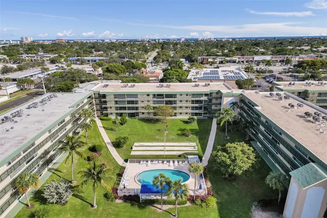 $225,000 | 804 Southeast 7th Street, Unit 106D, Deerfield Beach, FL 33441