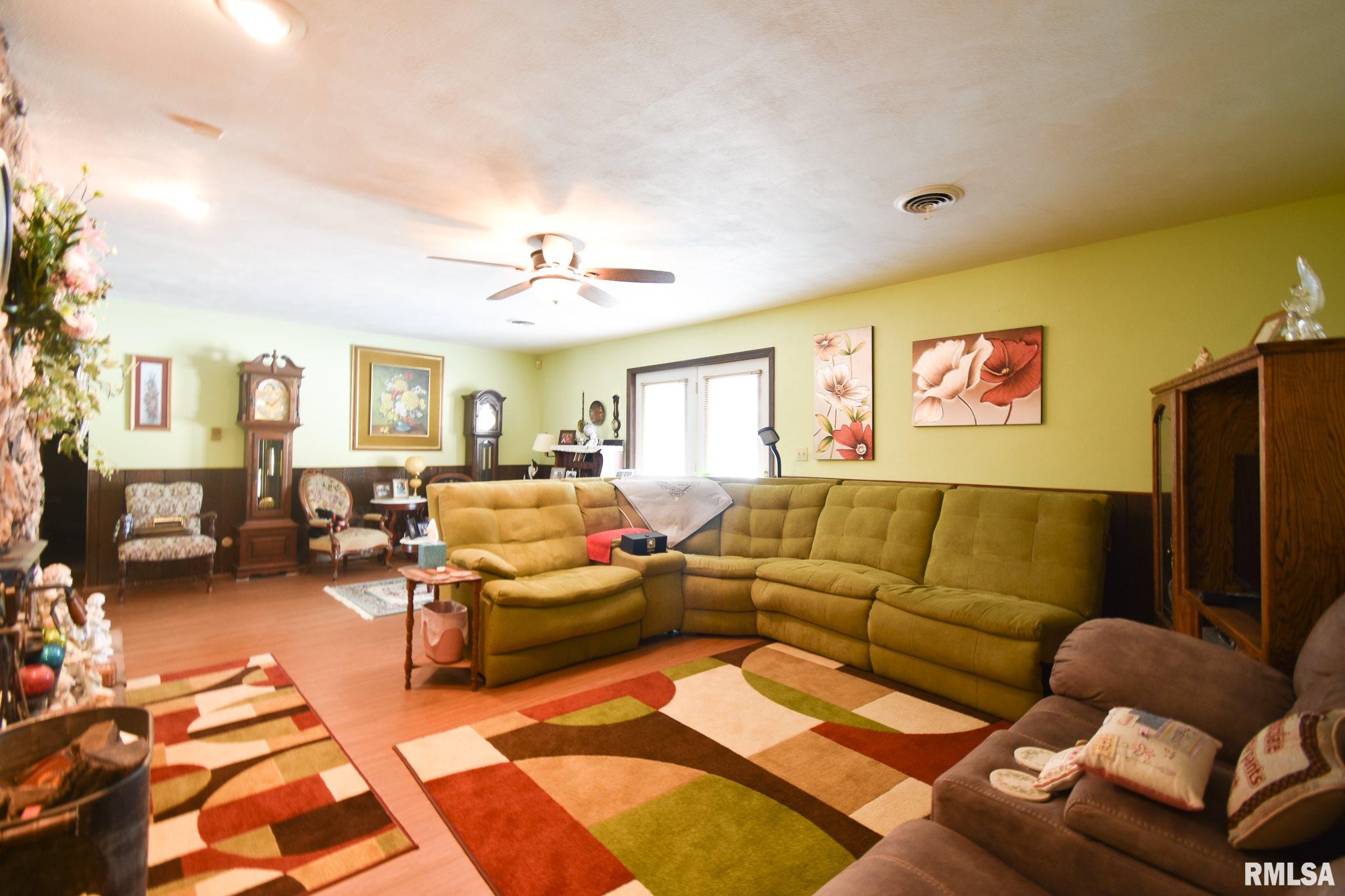 2725 Arrowhead Drive Springfield, IL 62702 - Photo 2 of 22