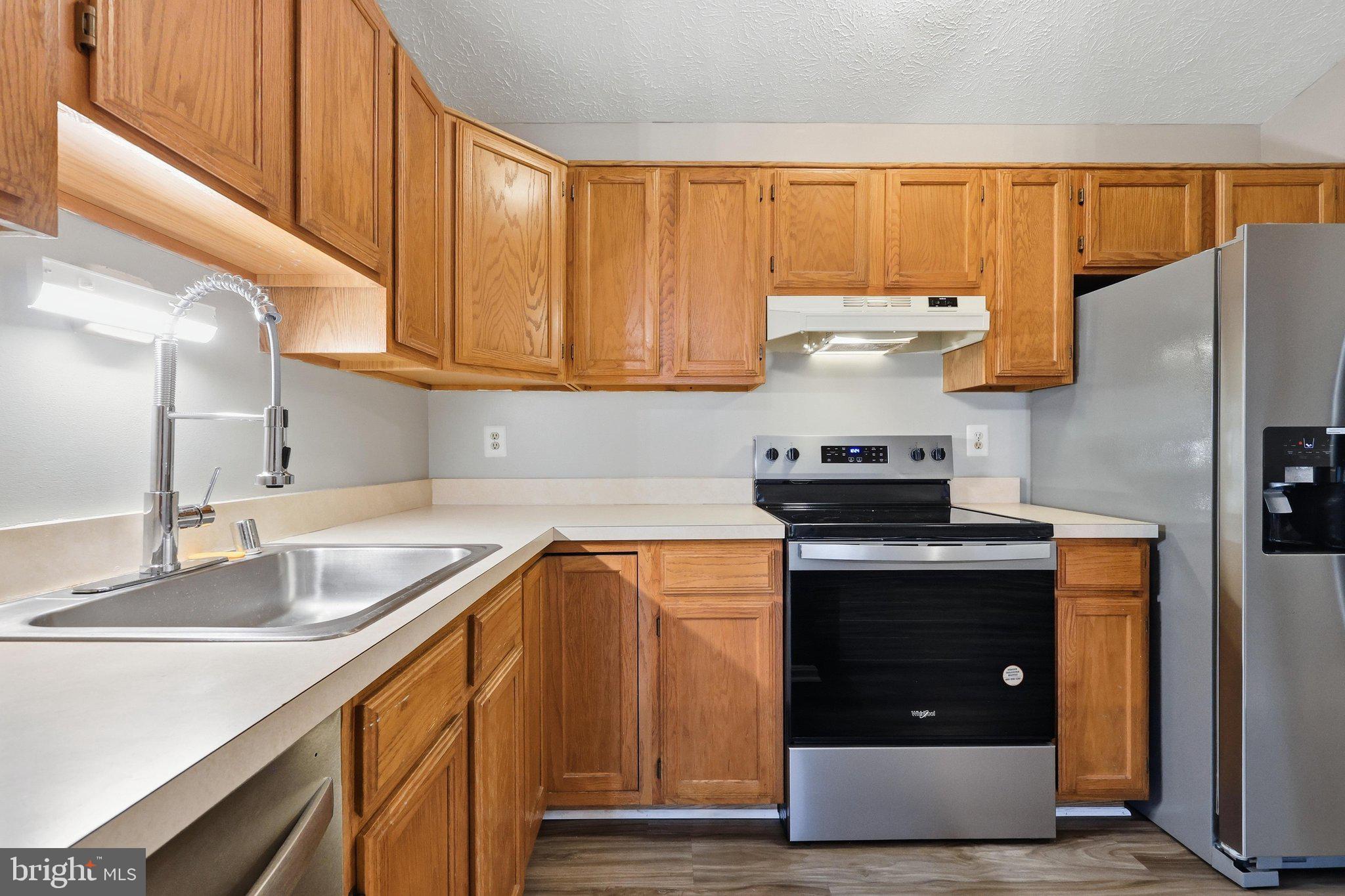 2112 Whitehall Road, Unit 2C Frederick, MD 21702 - Photo 23 of 55 Kitchen