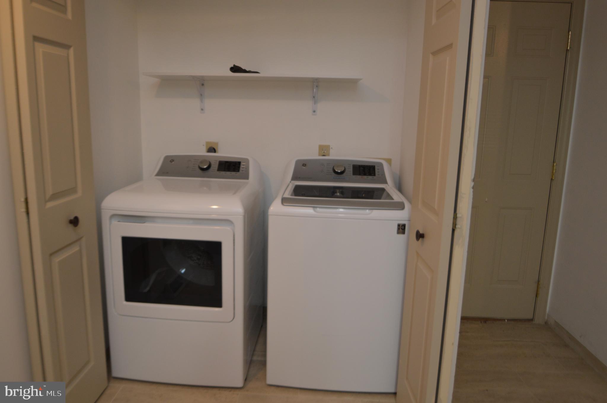 139 Pepperton Court Lititz, PA 17543 - Photo 13 of 32 1st floor laundry