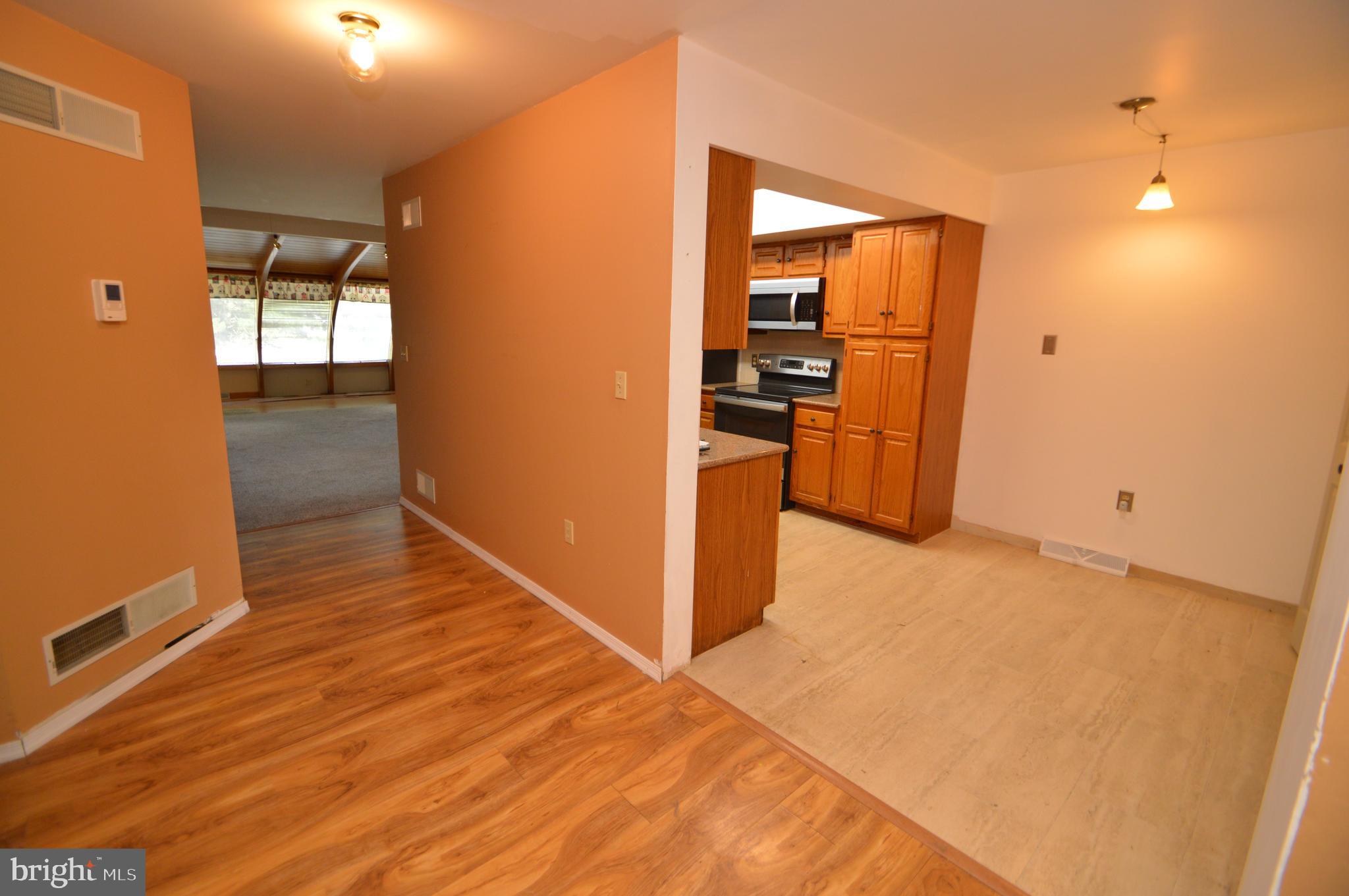 139 Pepperton Court Lititz, PA 17543 - Photo 5 of 32