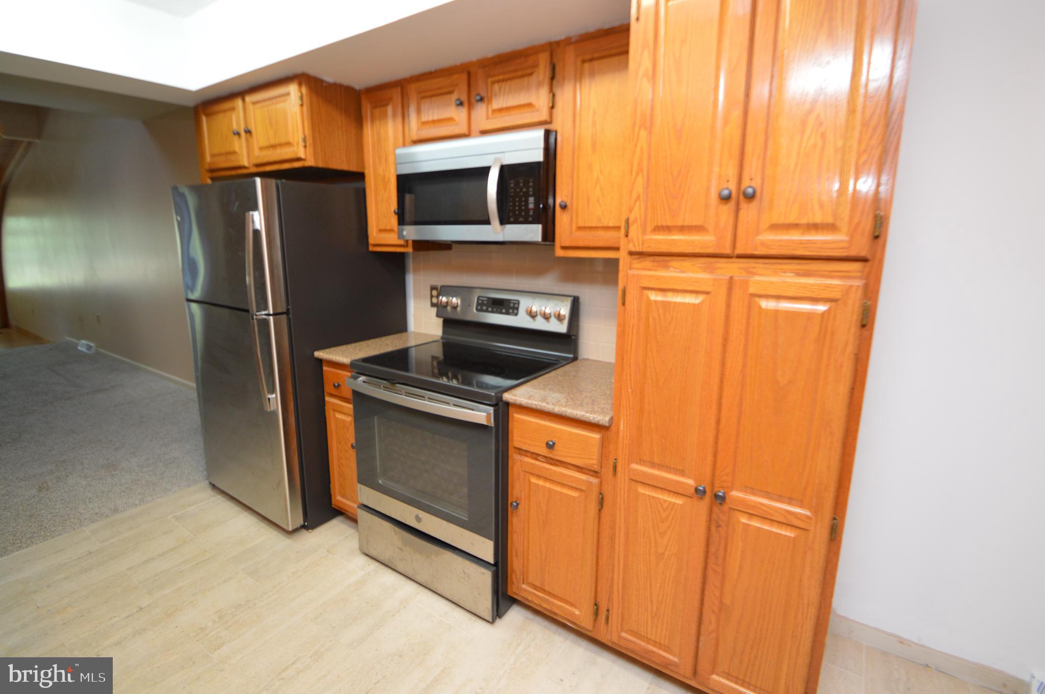 139 Pepperton Court Lititz, PA 17543 - Photo 8 of 32