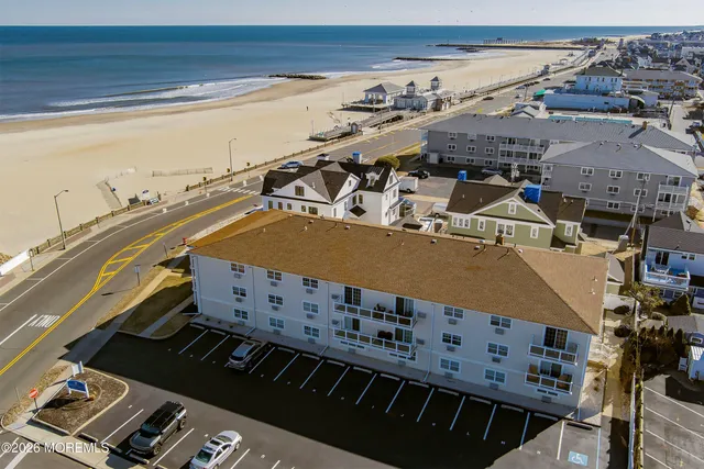 $10,000 | 809 Ocean Avenue, Unit 11, Avon-by-the-Sea, NJ 07717