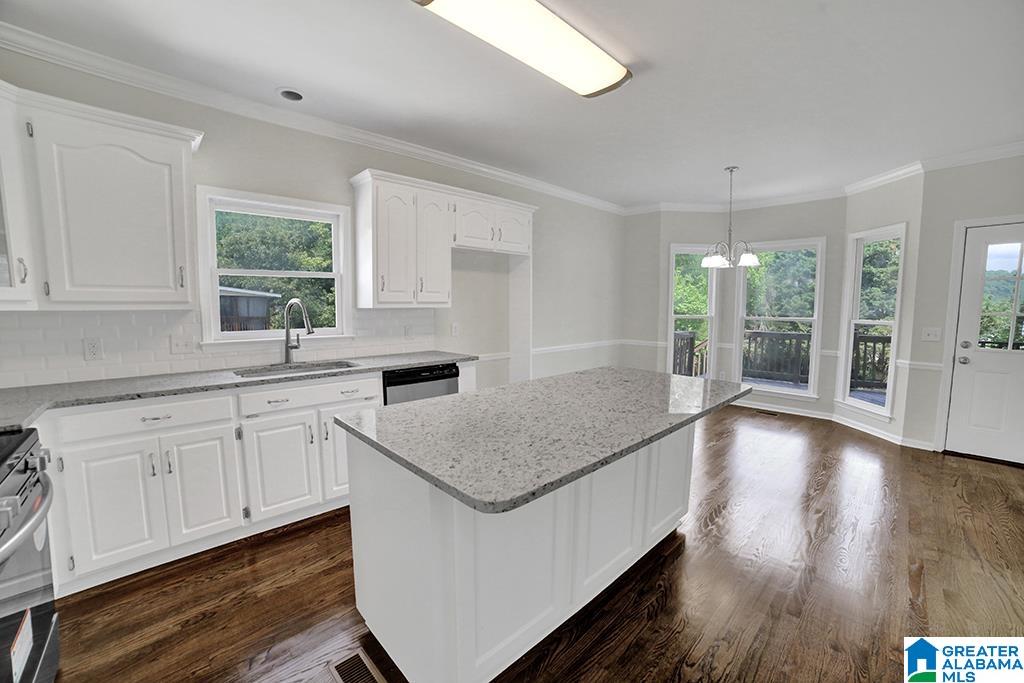 122 Heather Ridge Drive Pelham, AL 35124 - Photo 9 of 36