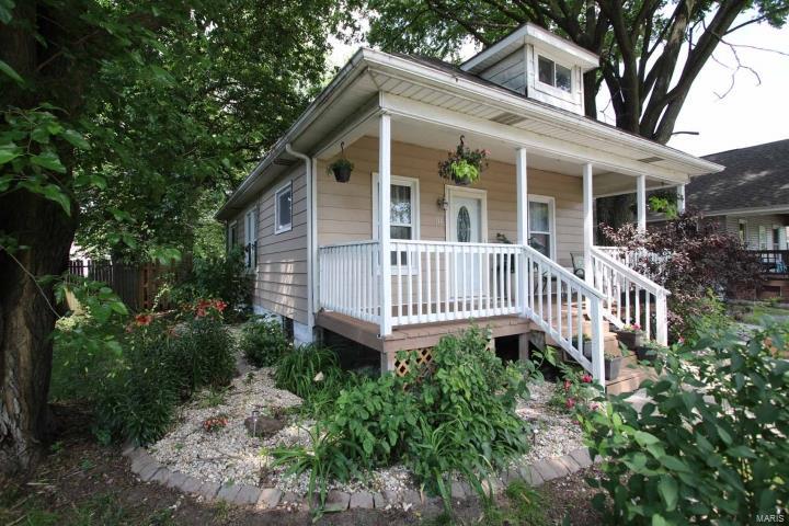786 Rice Street Wood River, IL 62095 - Photo 1 of 40 Gallery Image 1