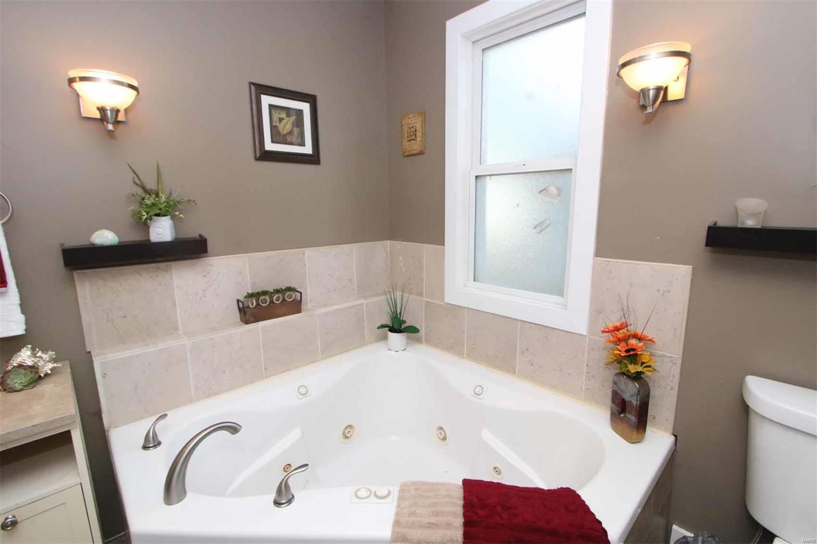 786 Rice Street Wood River, IL 62095 - Photo 18 of 40 Gallery Image 18