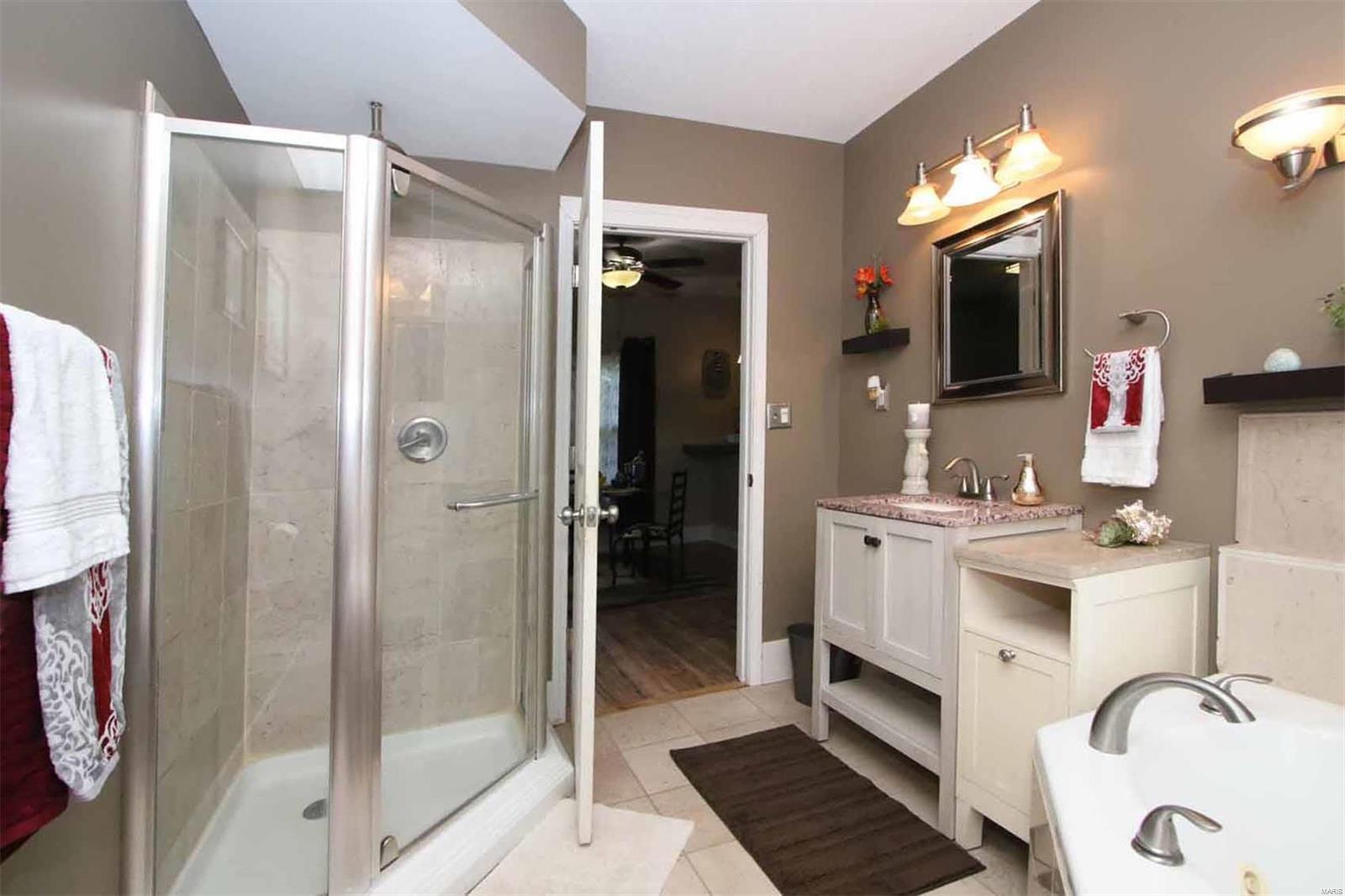 786 Rice Street Wood River, IL 62095 - Photo 19 of 40 Gallery Image 19