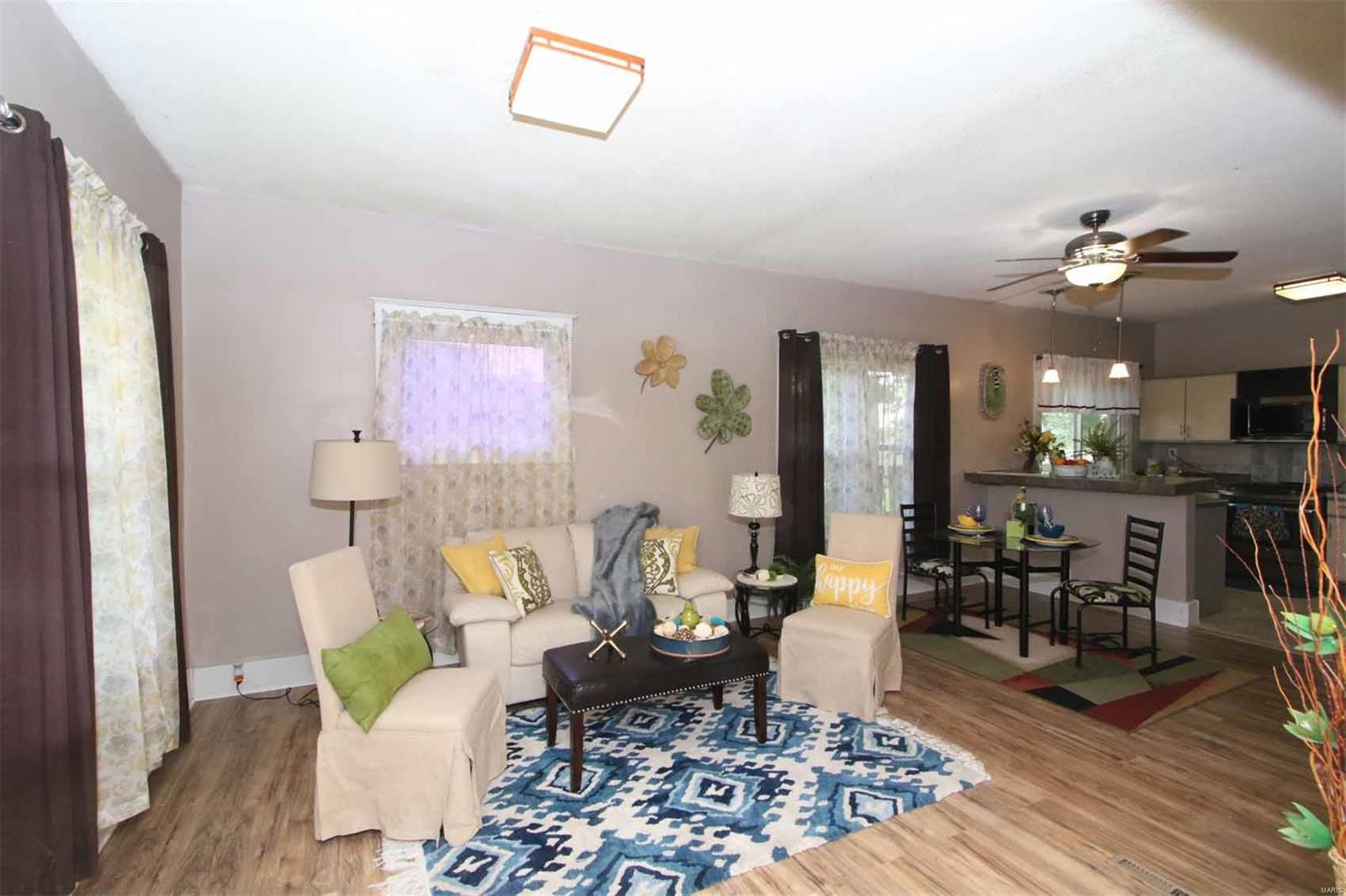 786 Rice Street Wood River, IL 62095 - Photo 3 of 40 Gallery Image 3