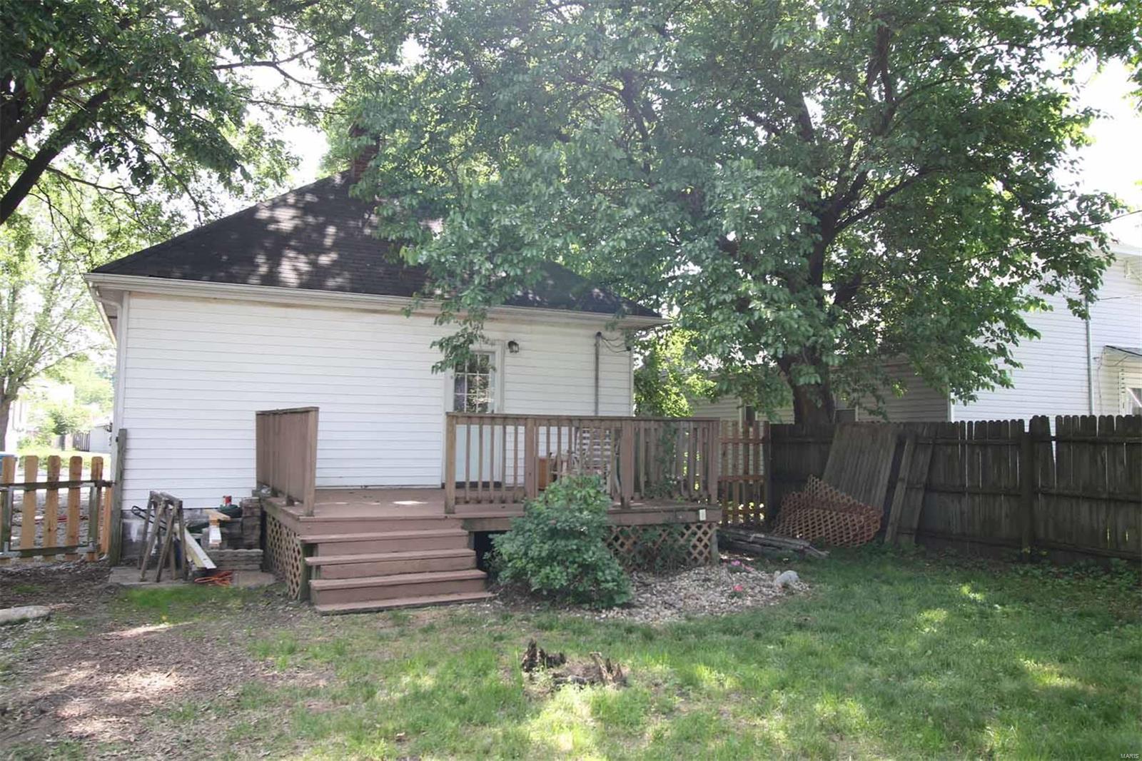 786 Rice Street Wood River, IL 62095 - Photo 31 of 40 Gallery Image 31