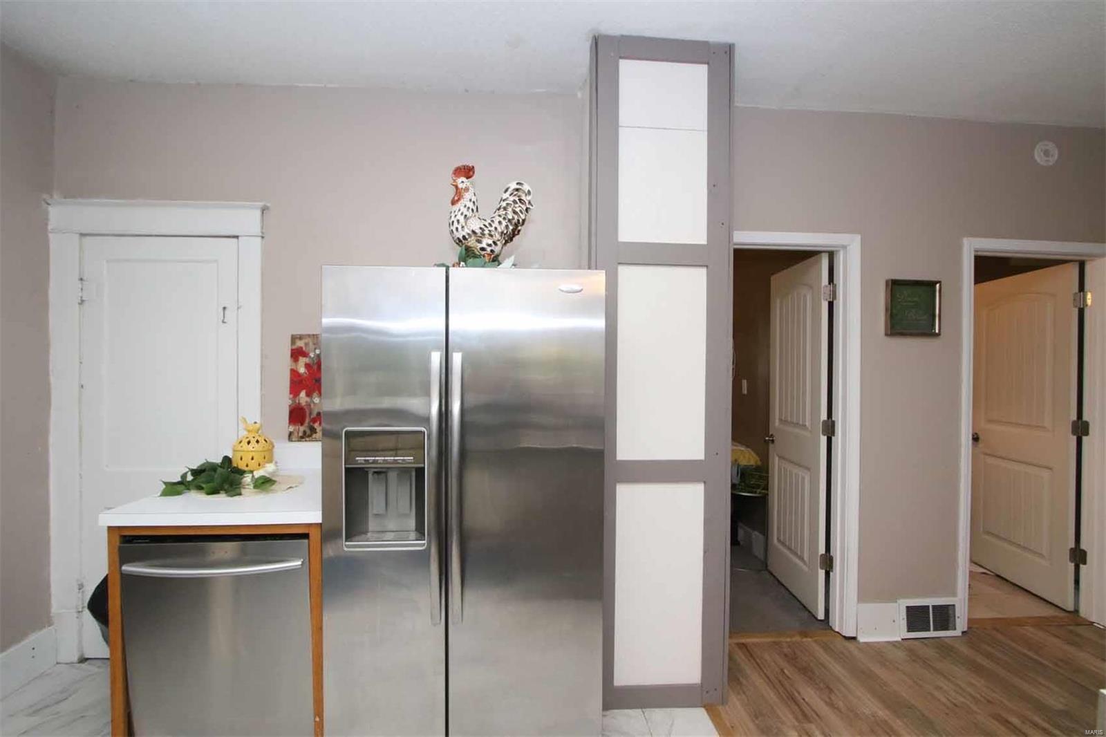 786 Rice Street Wood River, IL 62095 - Photo 9 of 40 Gallery Image 9