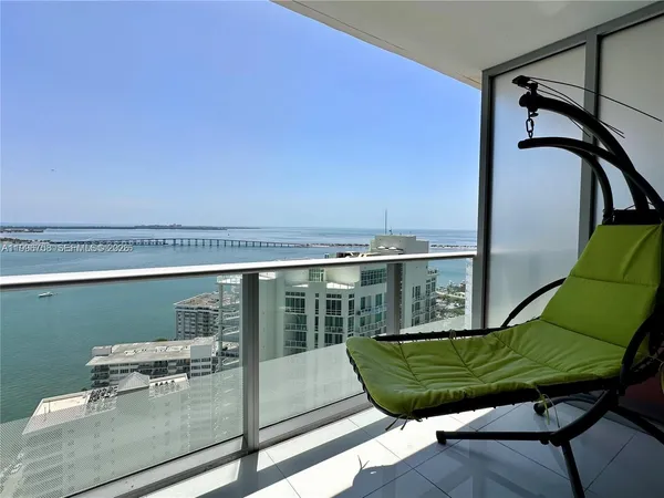 $7,000 | 1300 Brickell Bay Drive, Unit 3206, Miami, FL 33131