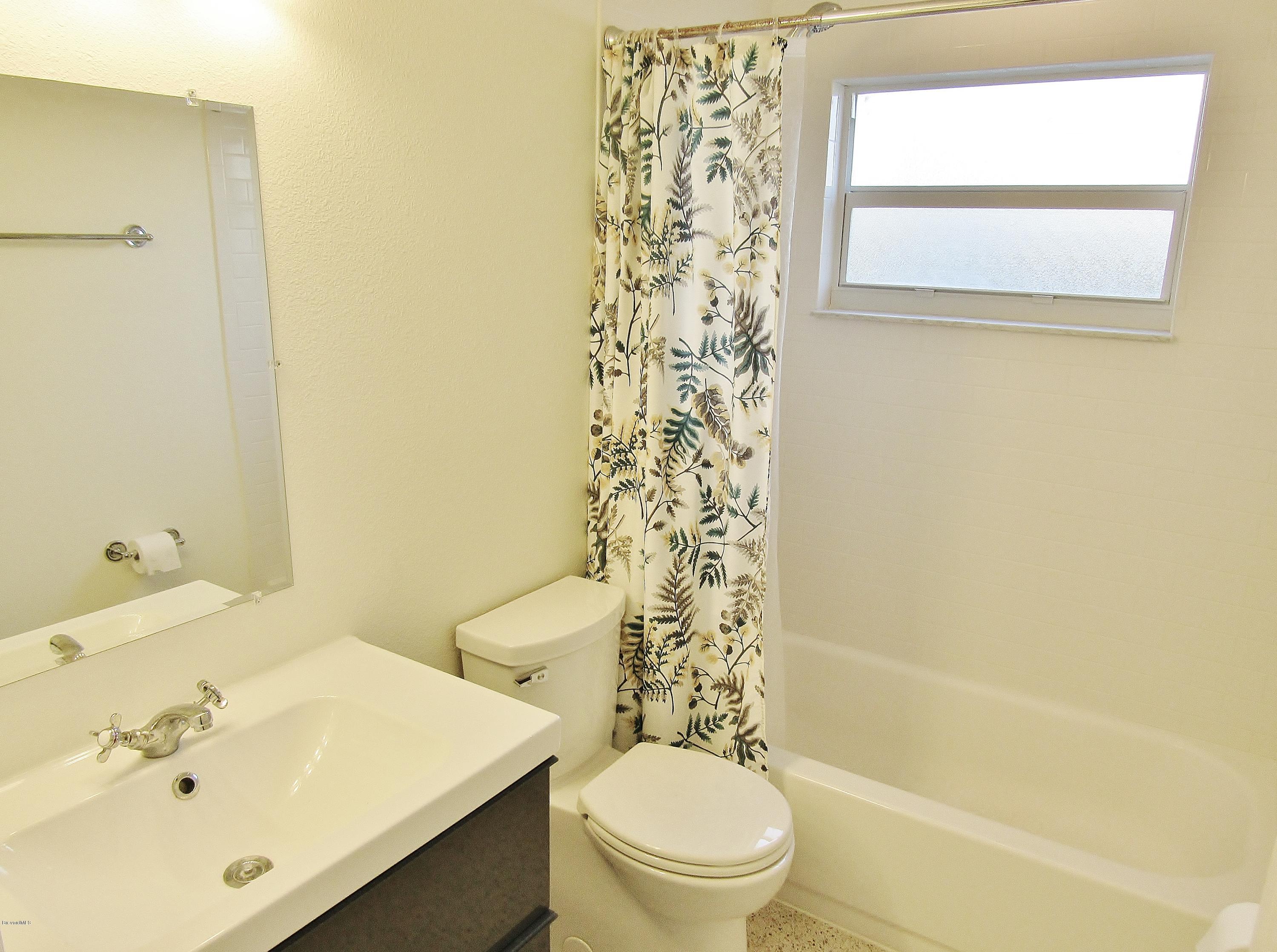 914 Jefferson Road Rockledge, FL 32955 - Photo 13 of 19 Bathroom 2