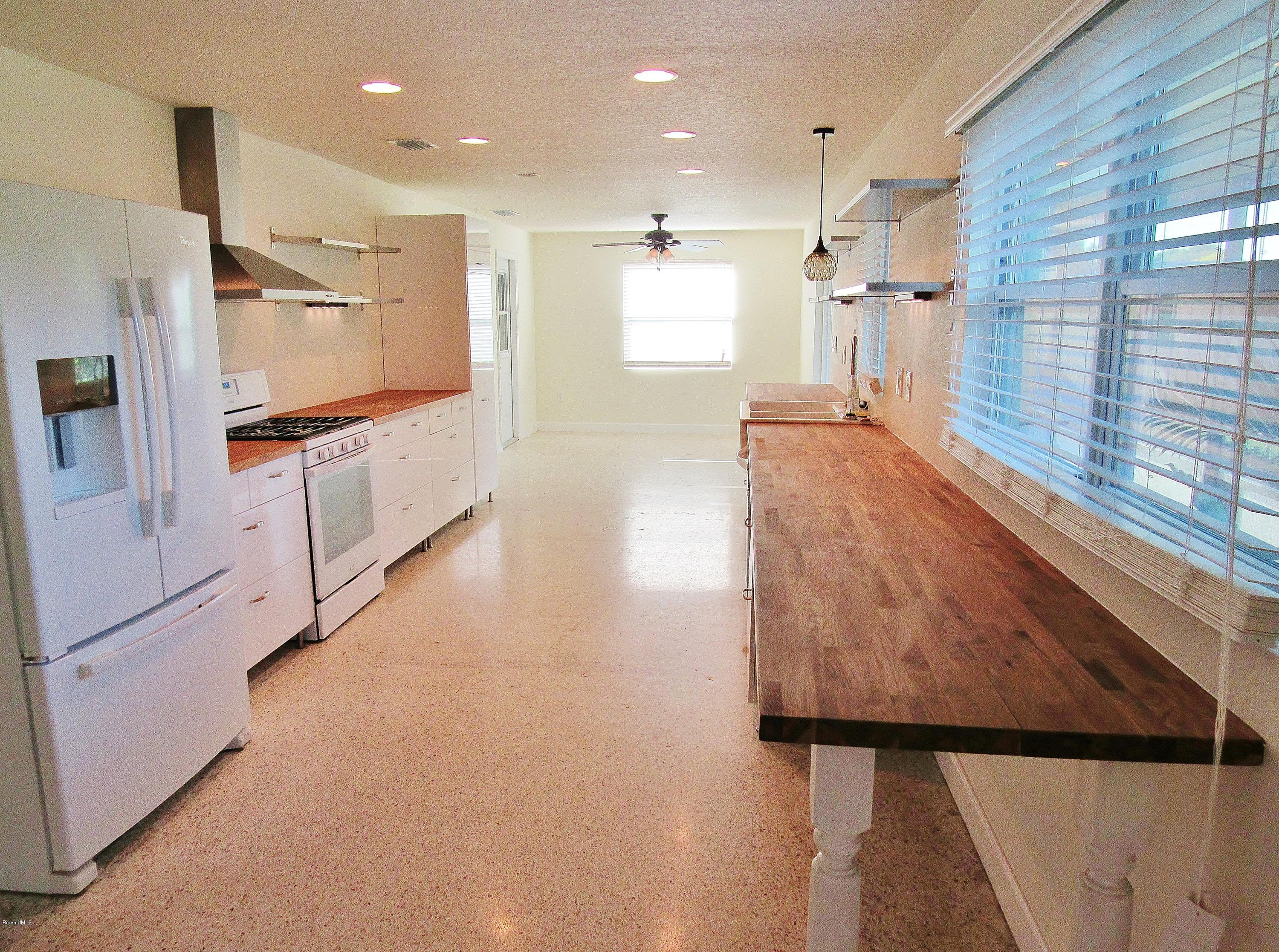 914 Jefferson Road Rockledge, FL 32955 - Photo 3 of 19 Kitchen 1