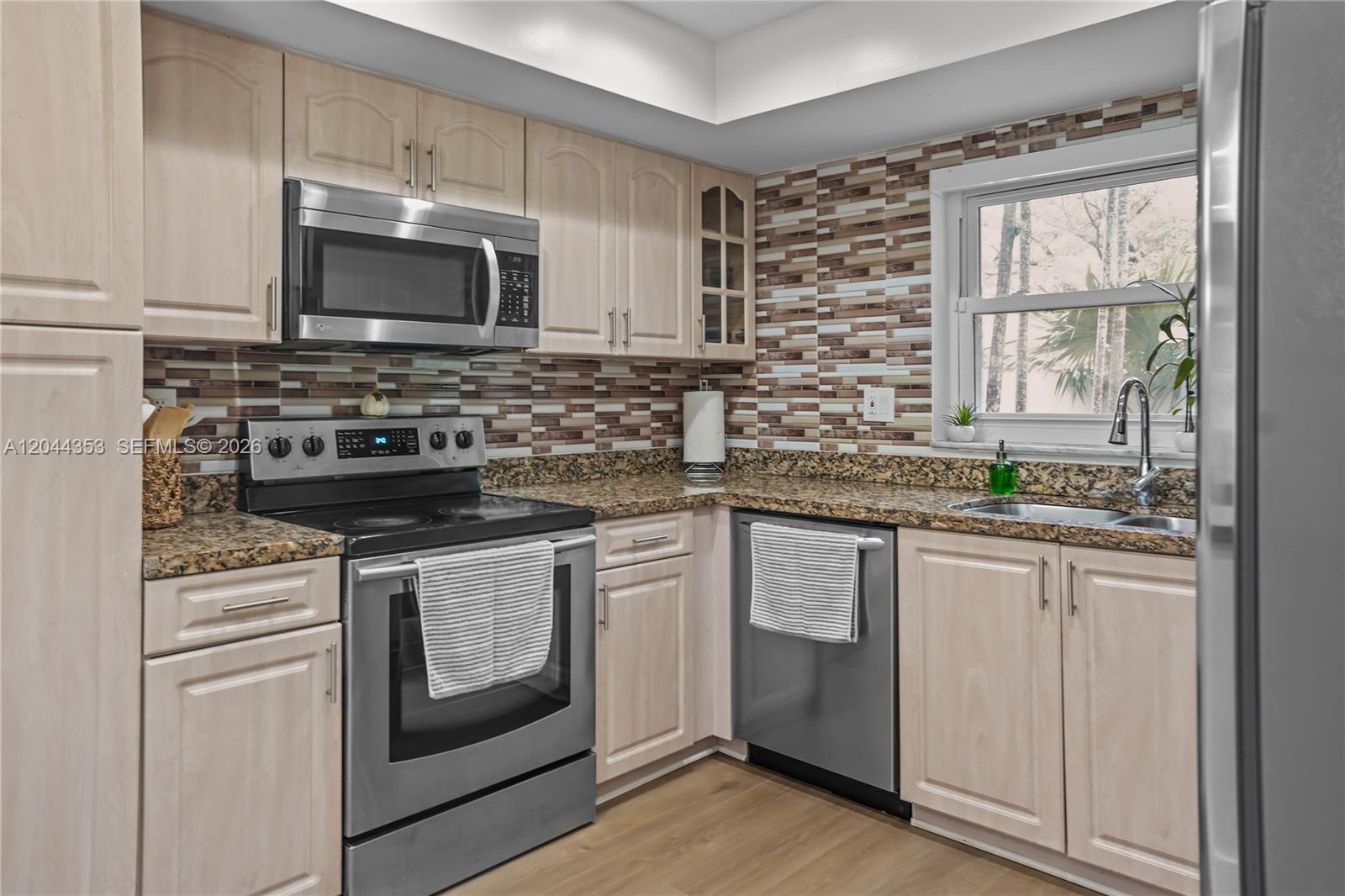 9015 Southwest 96th Avenue, Unit 1 Miami, FL 33176 - Photo 7 of 28