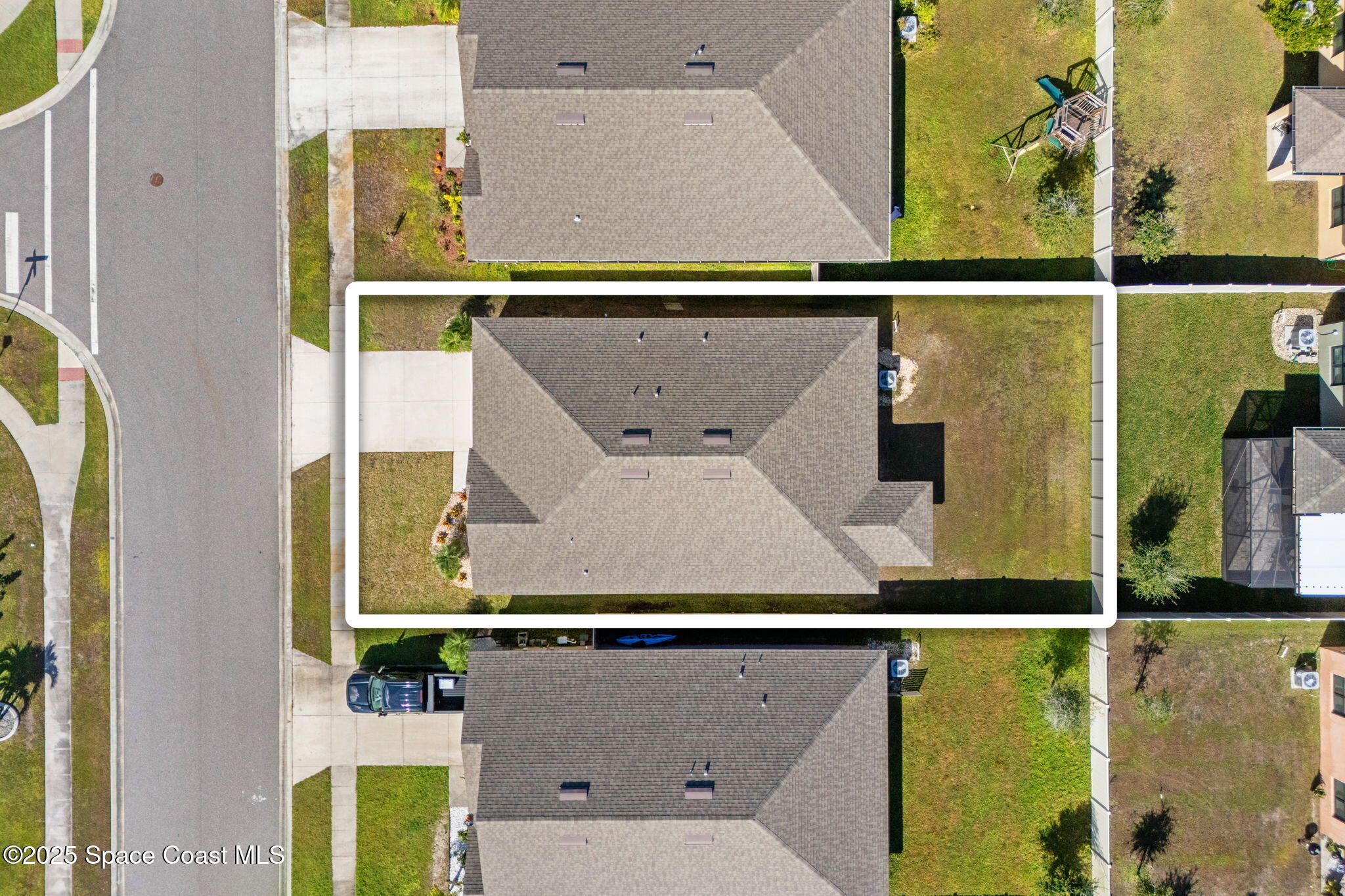4667 Magenta Isles Drive Melbourne, FL 32904 - Photo 23 of 29 a view of washer and dryer