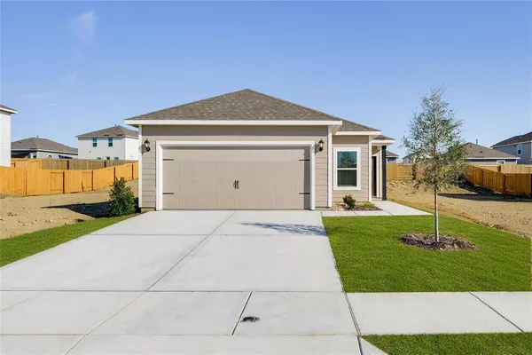 $294,900 | 8425 White Wolf Trail, Ponder, TX 76259