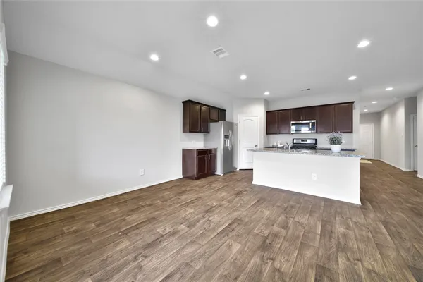 $1,995 | 20343 Green Mountain Drive, New Caney, TX 77357