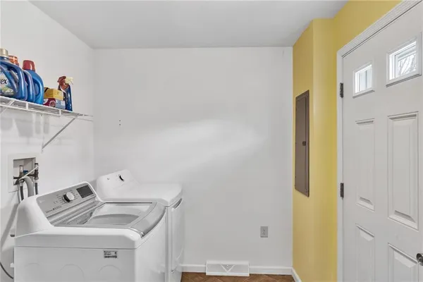 $319,900 | 219 Pine Hill Road, Shelocta, PA 15774