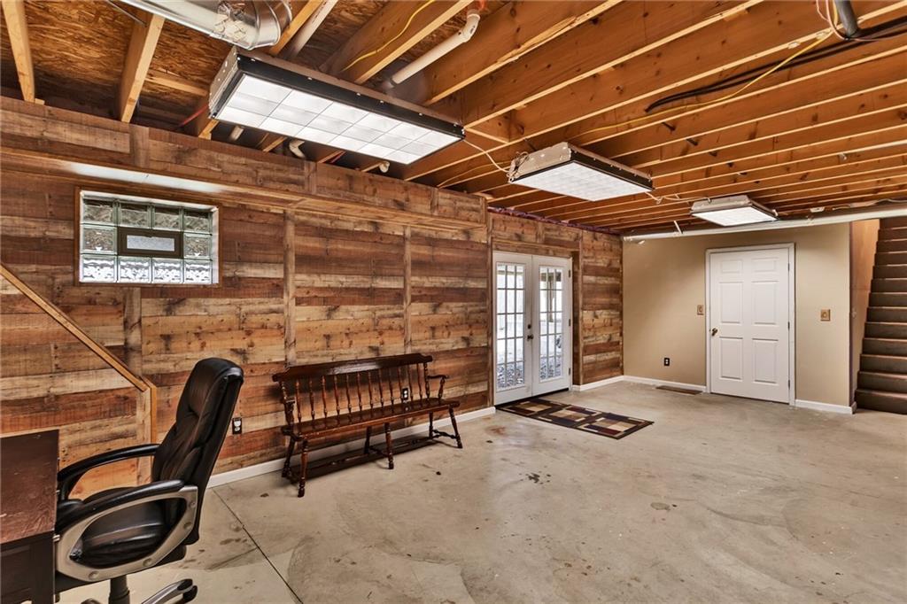 219 Pine Hill Road Shelocta, PA 15774 - Photo 19 of 35