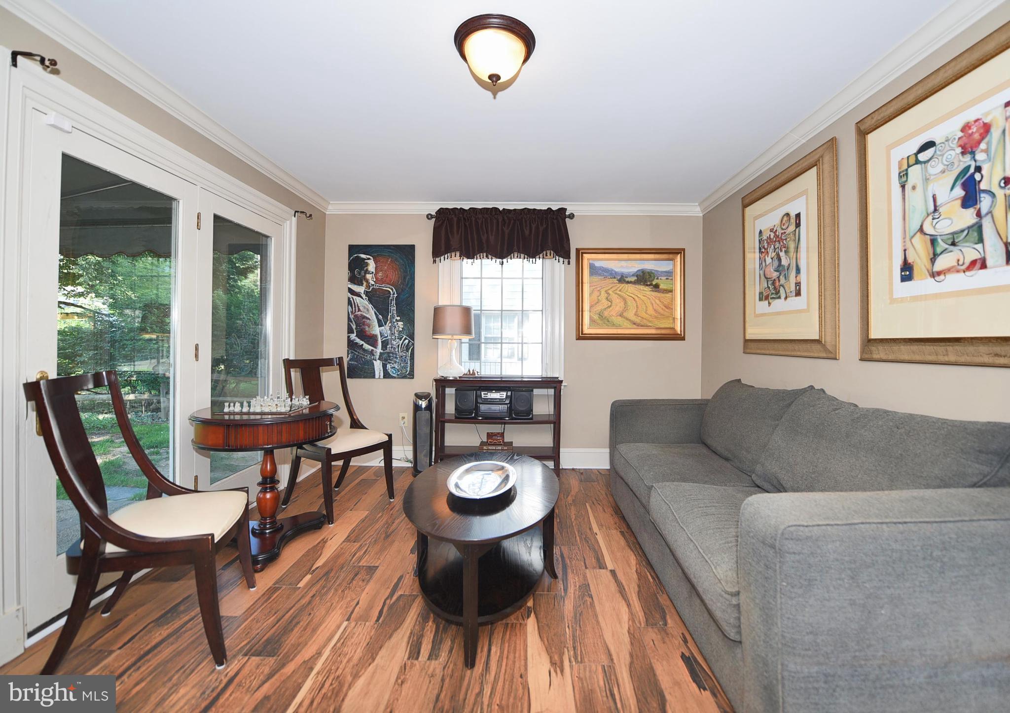 806 Stoneleigh Road Baltimore, MD 21212 - Photo 14 of 29 Family Room