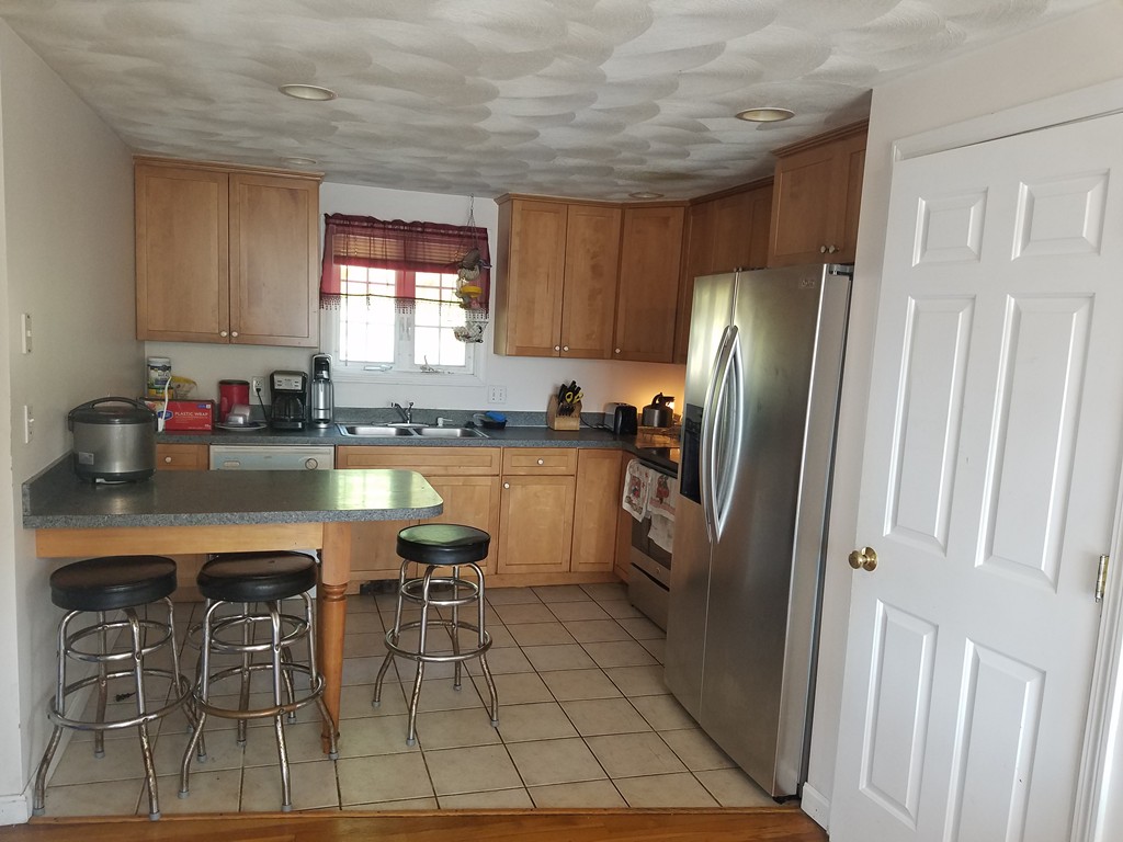 71 Linwood Road Lynn, MA 01905 - Photo 5 of 14 Gallery Image 5