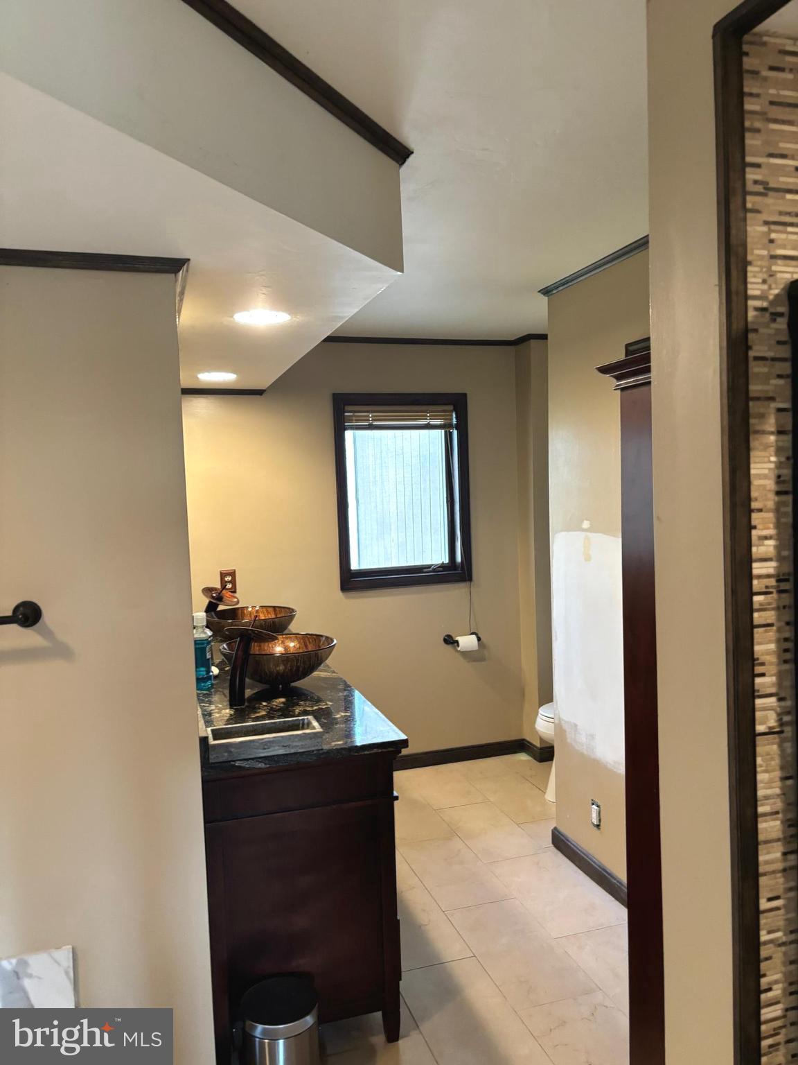 207 Sky Ridge Road High View, WV 26808 - Photo 12 of 37 Primary bathroom