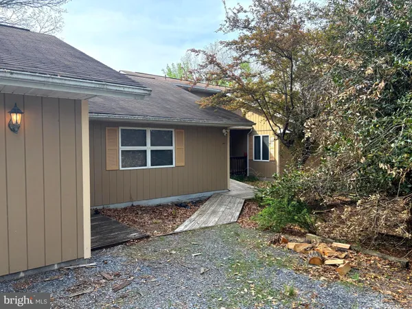 $439,000 | 207 Sky Ridge Road, High View, WV 26808