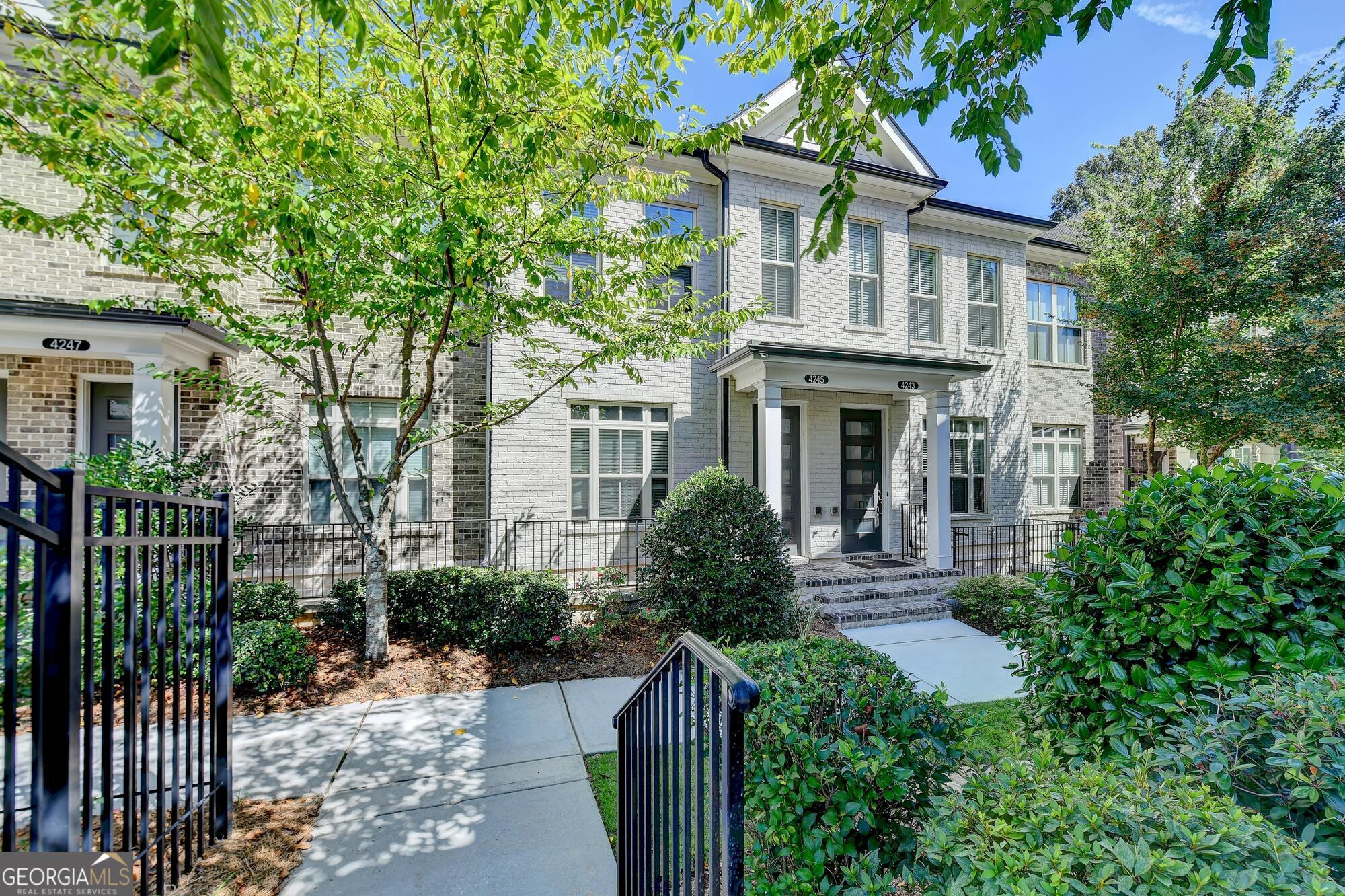 4245 Deming Circle Sandy Springs, GA 30342 - Photo 4 of 31