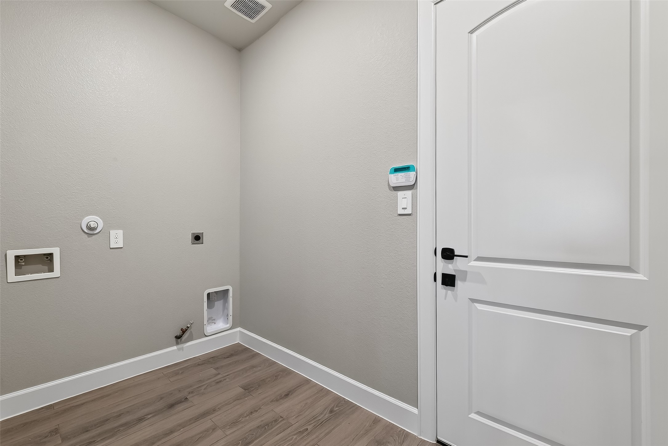 350 Lakeland Circle Rosharon, TX 77583 - Photo 27 of 49 a view of an entryway with wooden floor