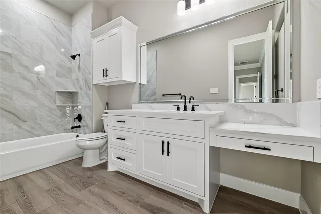 $699,000 | 350 Lakeland Circle, Rosharon, TX 77583