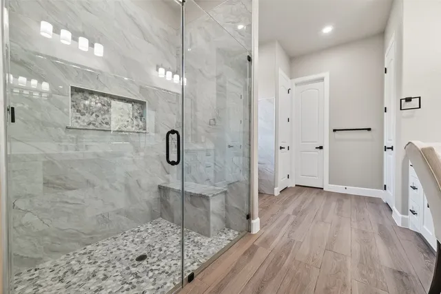 $699,000 | 350 Lakeland Circle, Rosharon, TX 77583