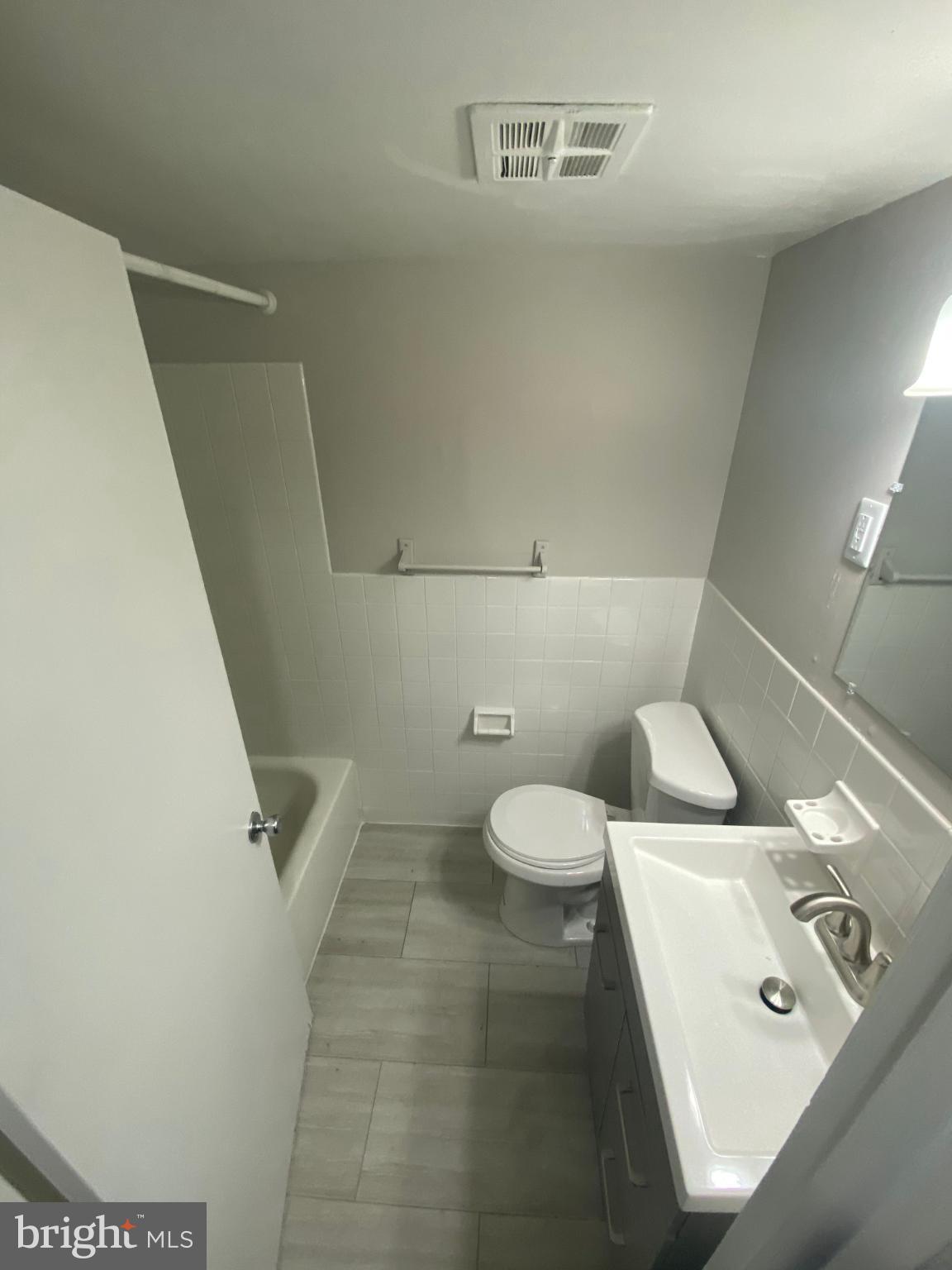 711 Ashland Avenue Secane, PA 19018 - Photo 5 of 8 Modern bathroom with sleek finishes.