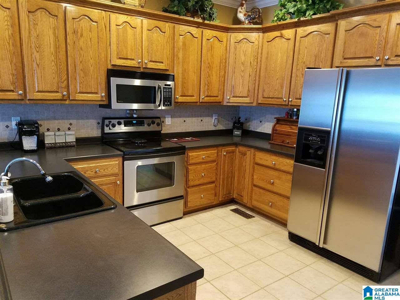 211 Deep Hollow Road Oneonta, AL 35121 - Photo 4 of 33