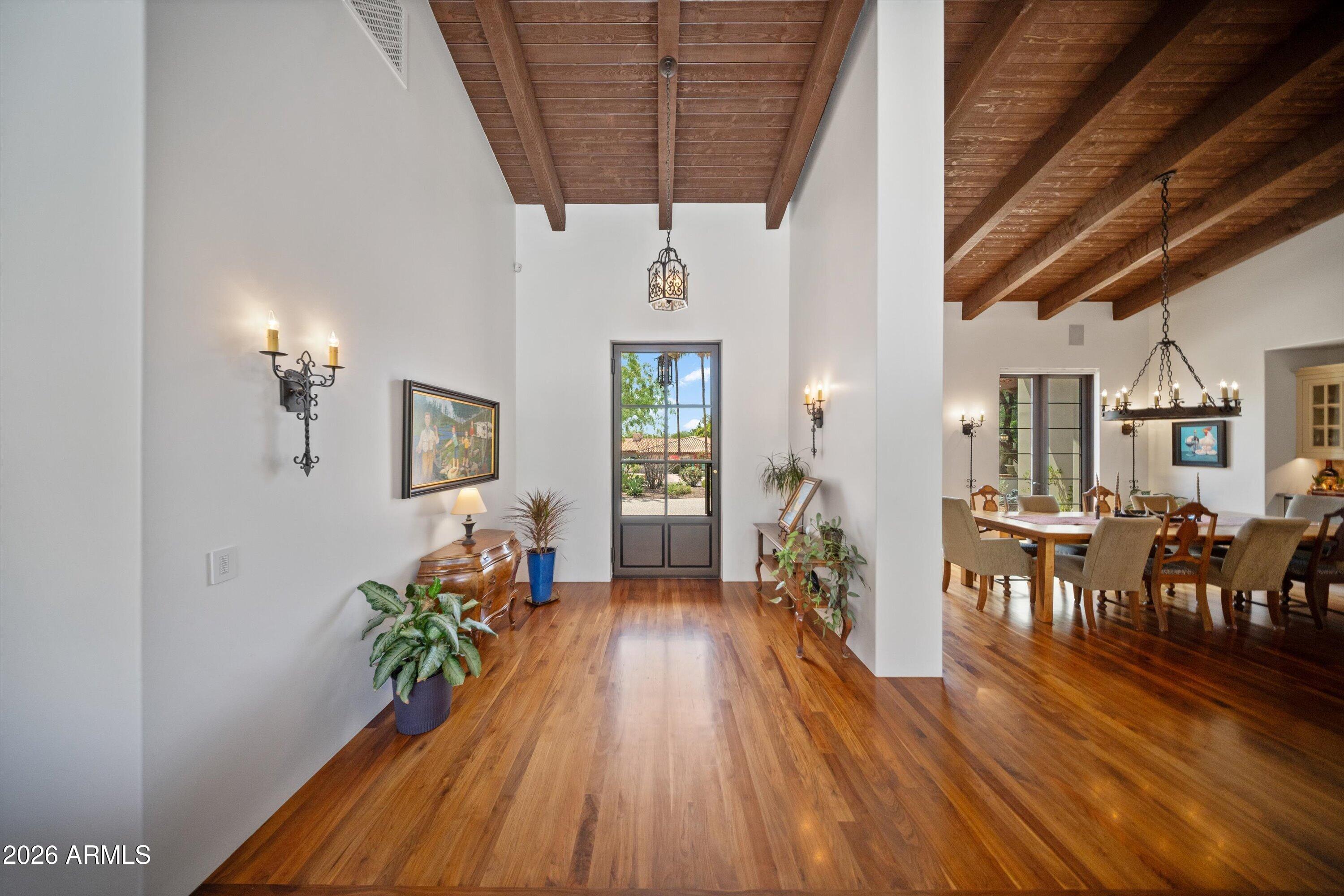 5434 East Camel Hill Road Phoenix, AZ 85018 - Photo 12 of 147 012-Entryway