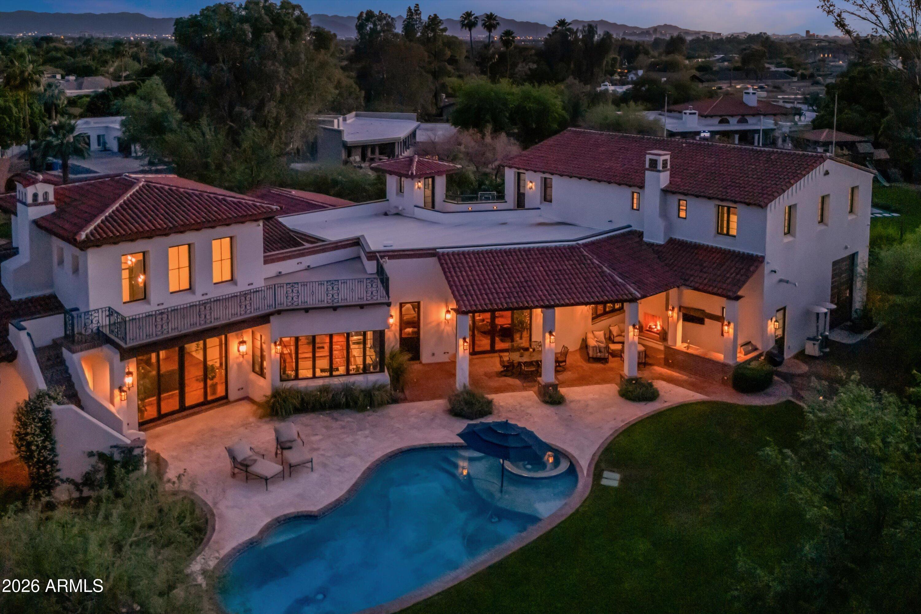 5434 East Camel Hill Road Phoenix, AZ 85018 - Photo 127 of 147 132-Twilight View
