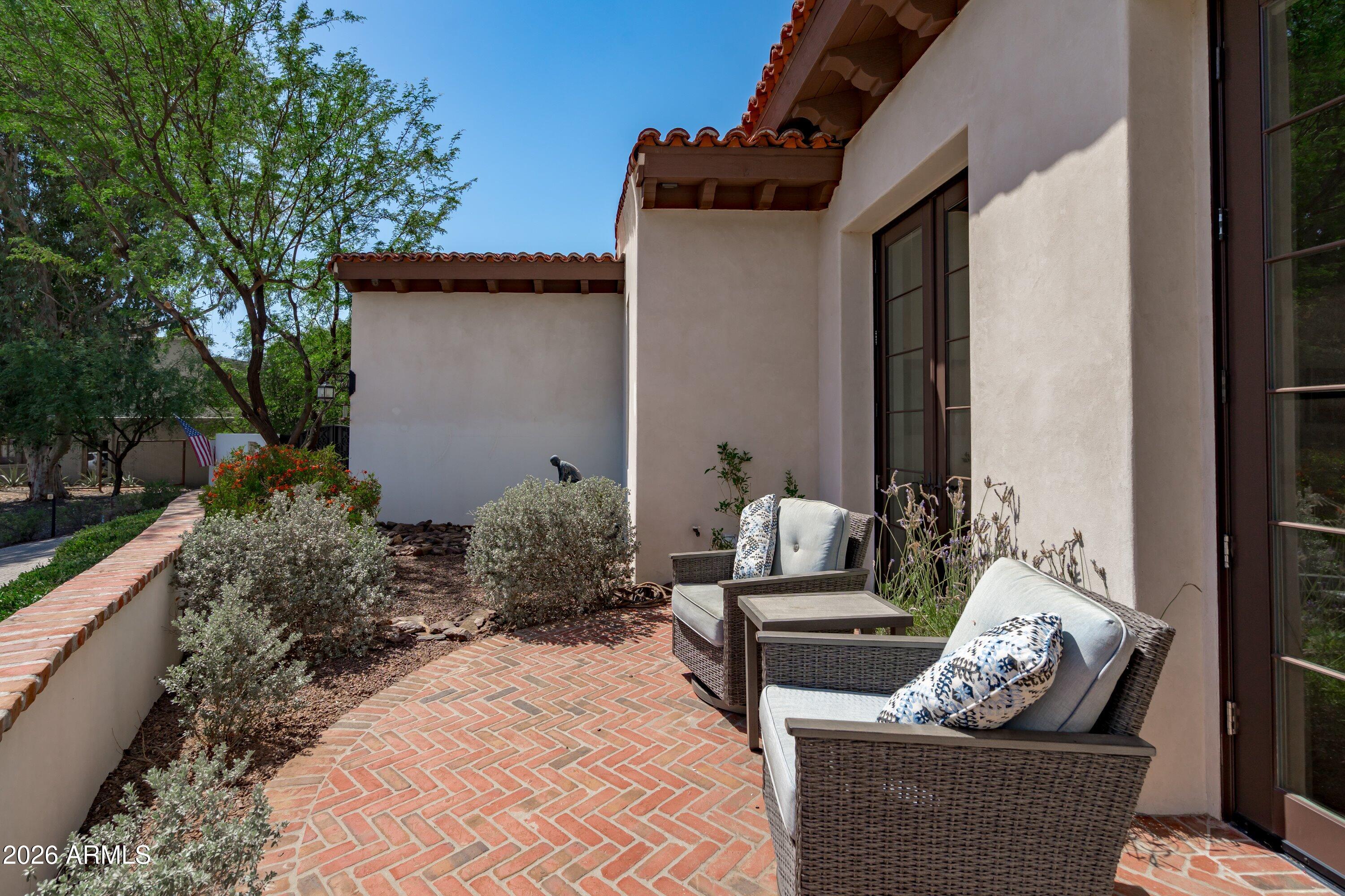 5434 East Camel Hill Road Phoenix, AZ 85018 - Photo 133 of 147 a view of backyard of house with outdoor seating