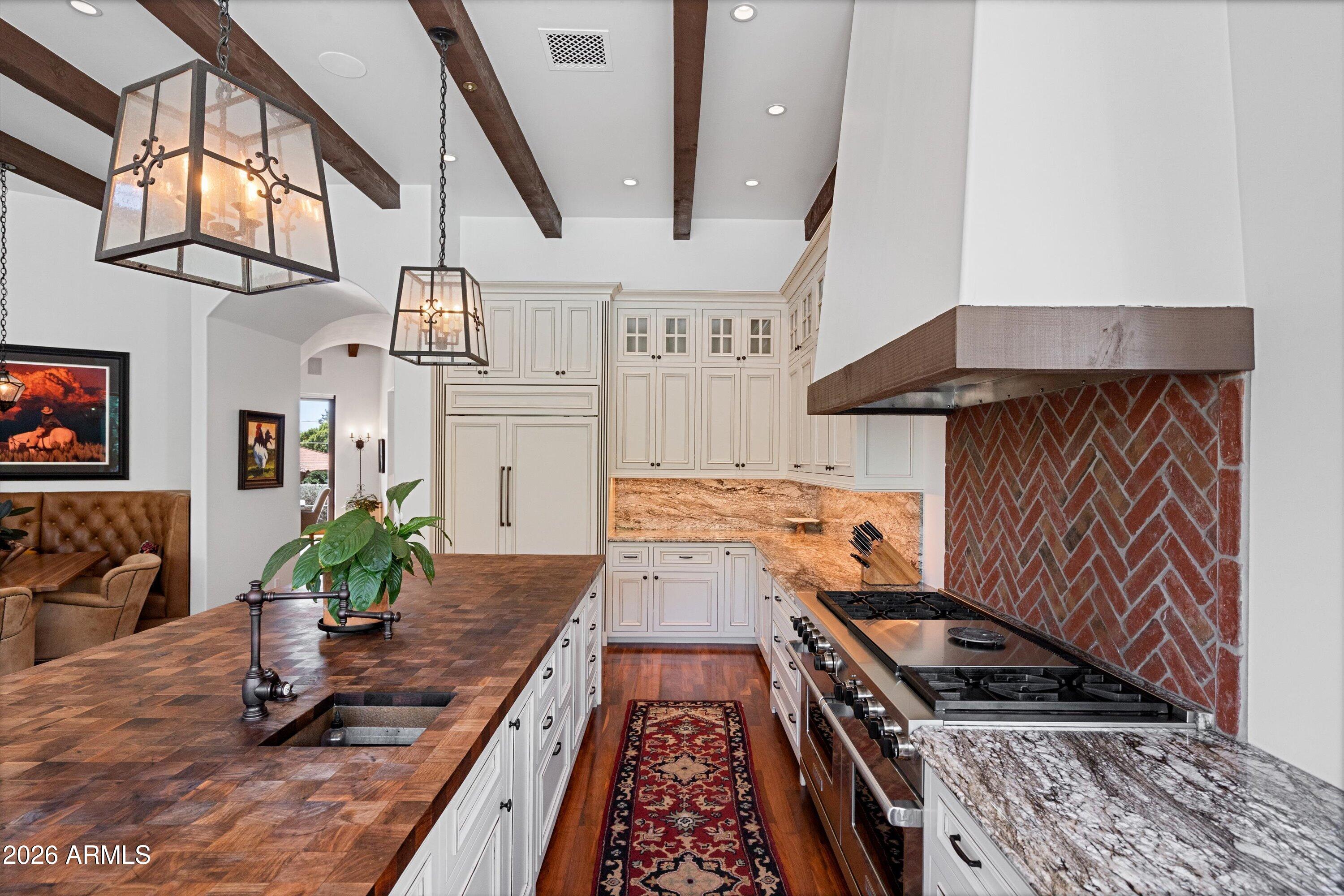 5434 East Camel Hill Road Phoenix, AZ 85018 - Photo 32 of 147 032-Kitchen