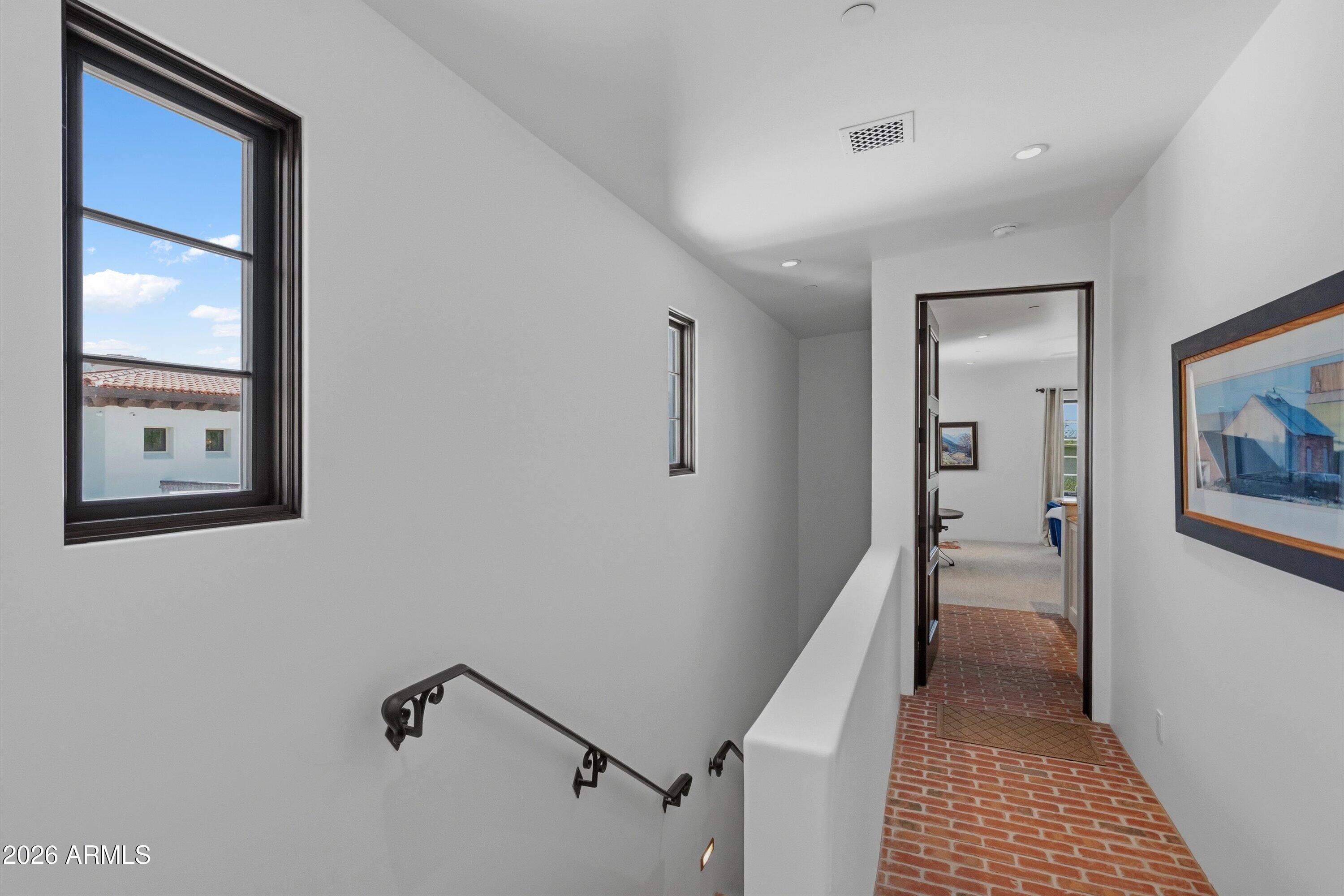 5434 East Camel Hill Road Phoenix, AZ 85018 - Photo 78 of 147 079-Upper Level Over Garage