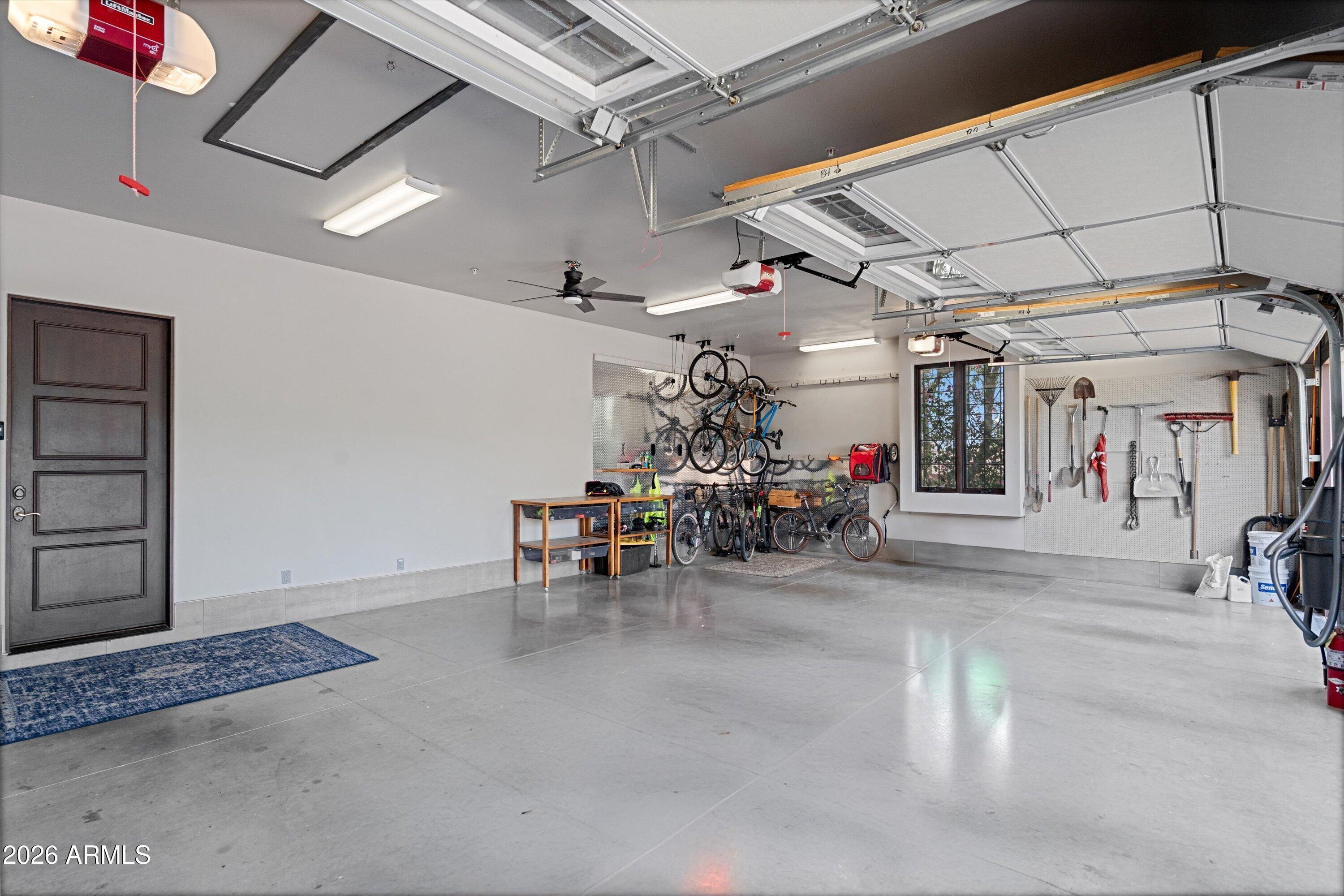 5434 East Camel Hill Road Phoenix, AZ 85018 - Photo 91 of 147 092-3 Car Garage