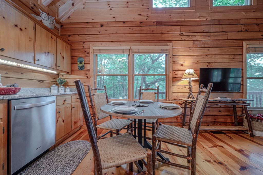 160 Arrowhead Pass Blue Ridge, GA 30513 - Photo 27 of 38 Gallery Image 27