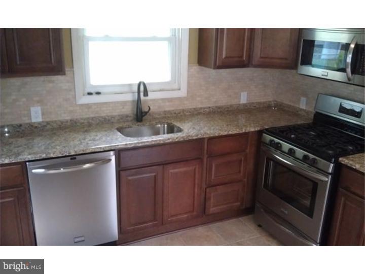 4 Sun Valley Road Hamilton Square, NJ 08690 - Photo 2 of 5