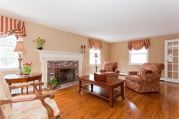 6 Ridgeview Road Topsfield, MA 01983 - Photo 6 of 30 Gallery Image 6